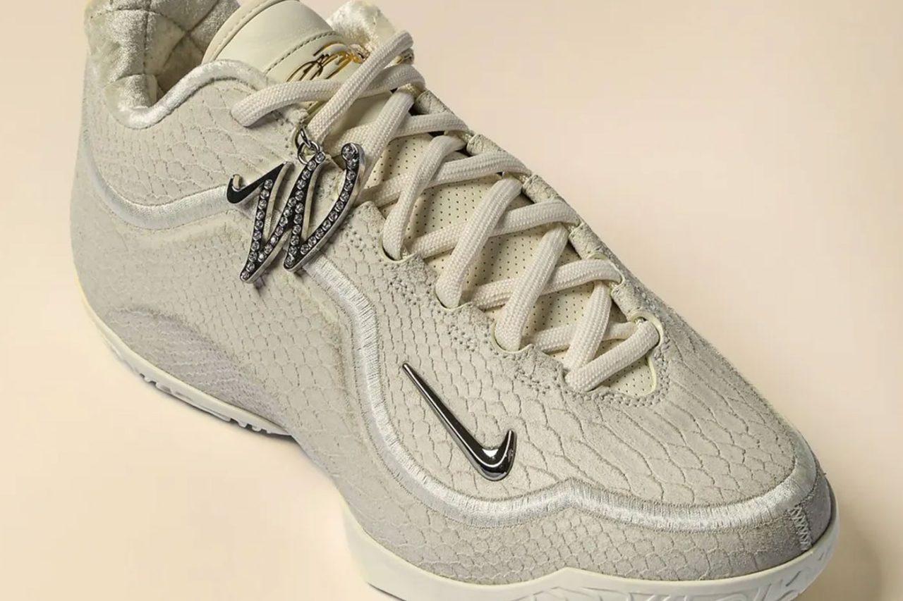 LeBron 23 se reinventează cu o siluetă complet albă, perfectă pentru un look fresh pe teren