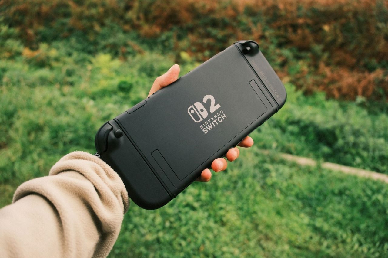 Switch 2 vs PS5 – Nu te lua după cai putere, ci după stilul tău de gaming