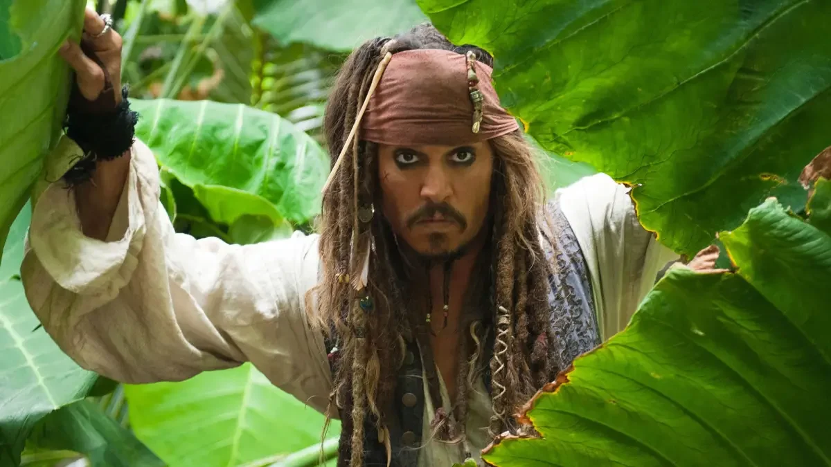 Johnny Depp revine oficial în Pirații din Caraibe și Jack Sparrow e din nou pe val