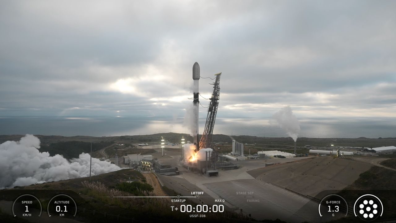 ket-falcon-9-raketat-mindossze-38-perc-alatt-inditott-a-spacex-es-rekordot-dontott-vxUEy1