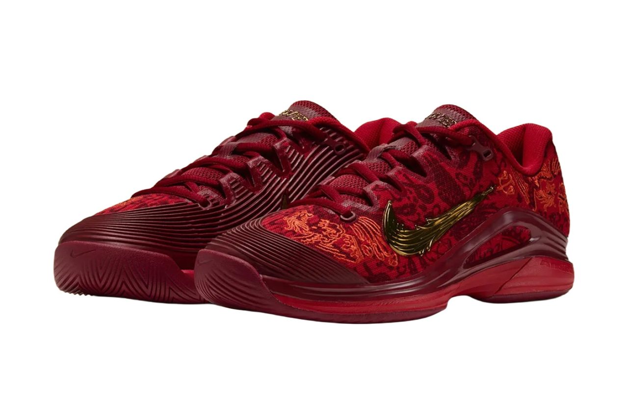 Nike Zoom Vapor 12 roșu-auriu coronează revenirea Zheng Qinwen în sezonul său
